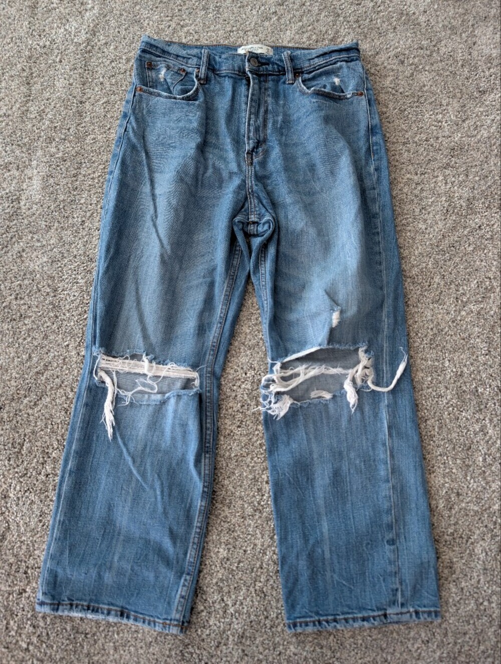 Abercrombie & Fitch The Ankle Straight Ultra High Rise Distressed Jeans 29 / 8S